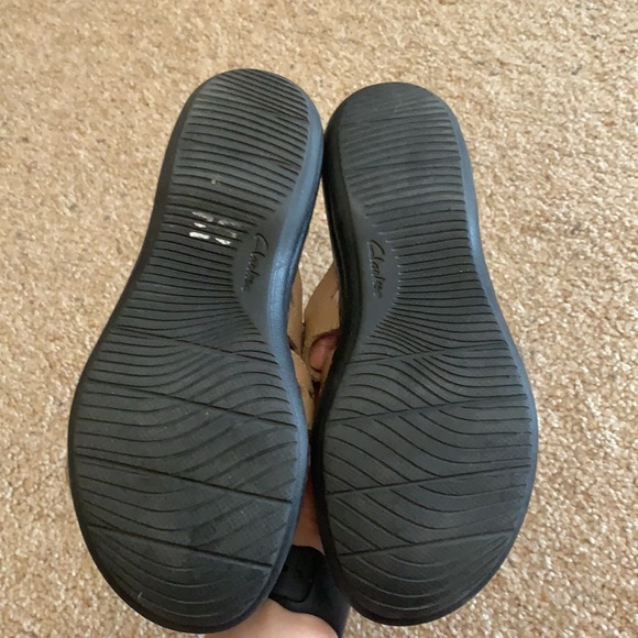 WOMENS CLARKS SANDALS - Picture 2 of 2